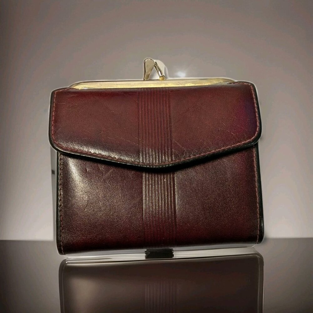 Vintage Imperiana Genuine Burgundy Leather Change Purse/ Wallet